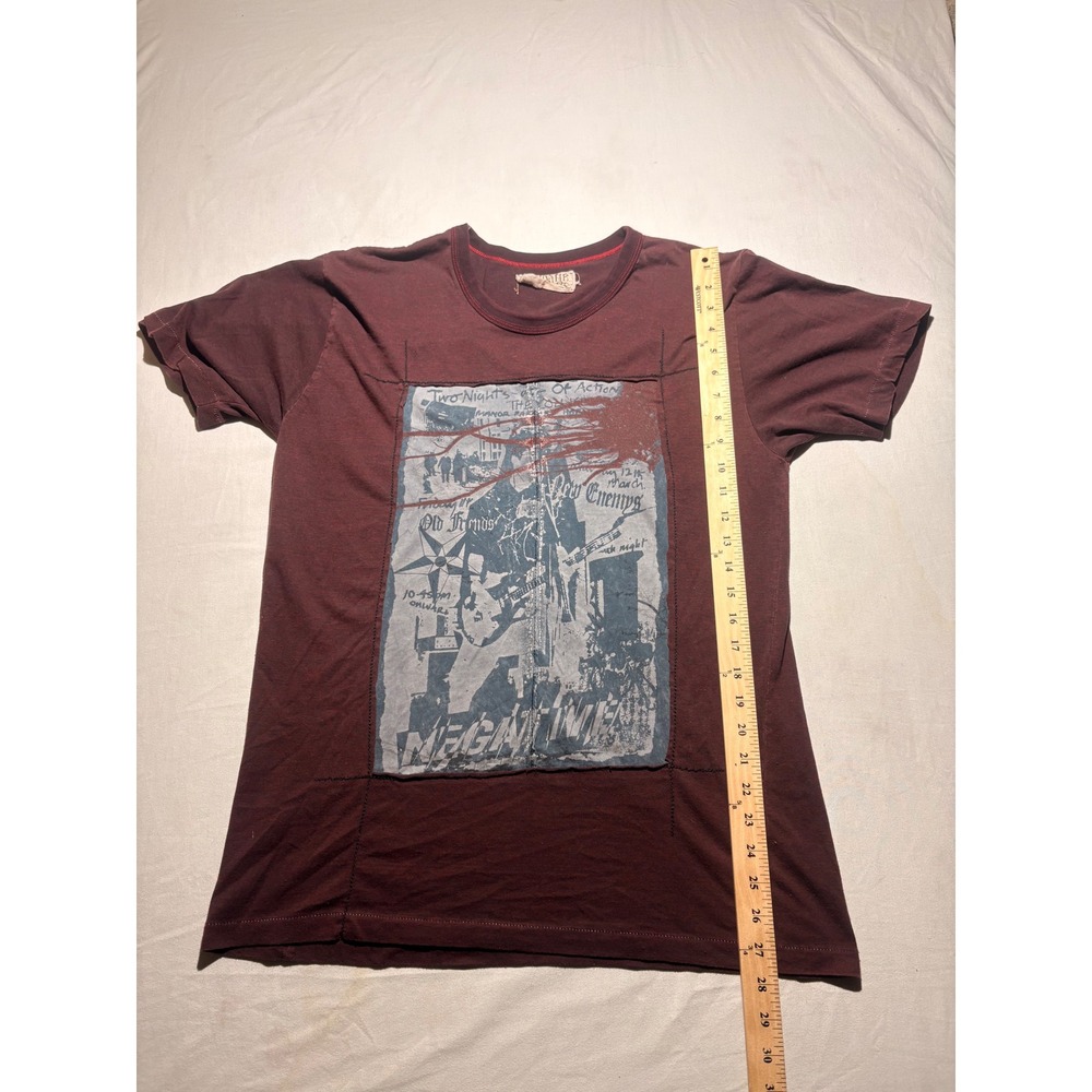 Salvage Mens Graphic Patch T-Shirt Burgundy Distressed Streetwear Crew Neck